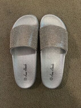 Anna Almeida Silver Rhinestone Slides